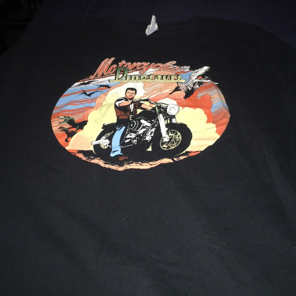 2 time Host Pick 🎊🎉 Men’s t shirt 👕